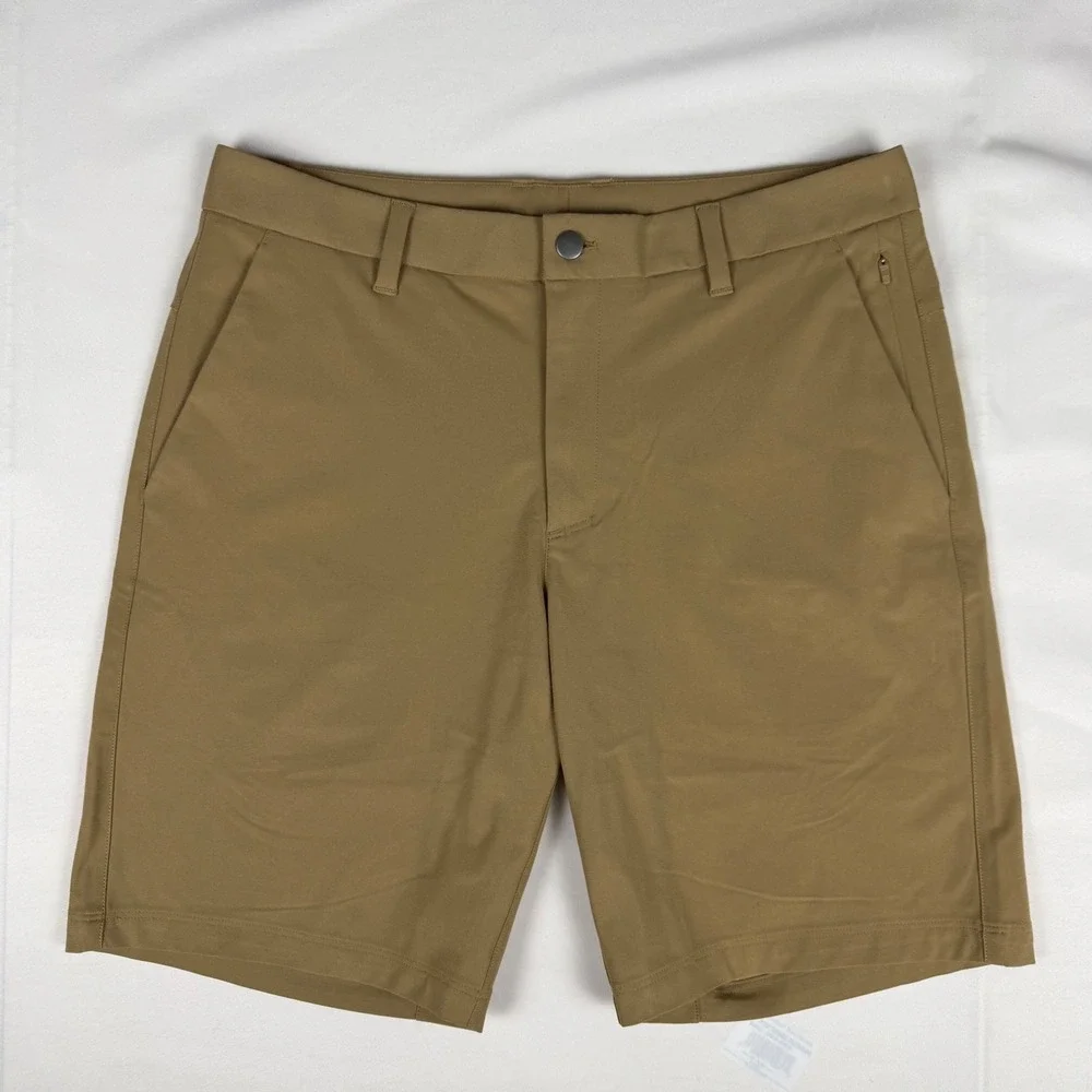 CRZ YOGA Mens Golf Shorts 33W Khaki Sand Performance Flat Front NS00259 NEW